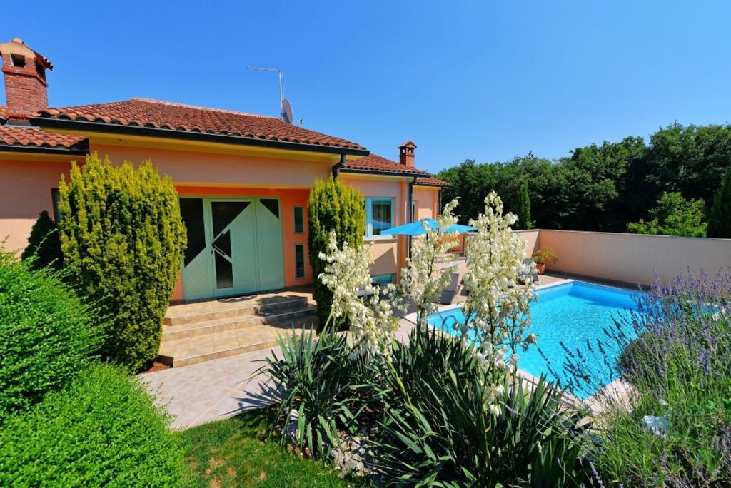 לאבין Villa Steffani מראה חיצוני תמונה